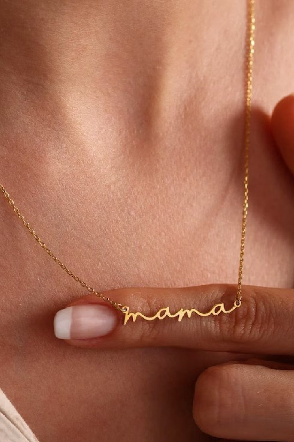 18k Gold Pvd Plated Waterproof Stainless Steel Mama Necklace